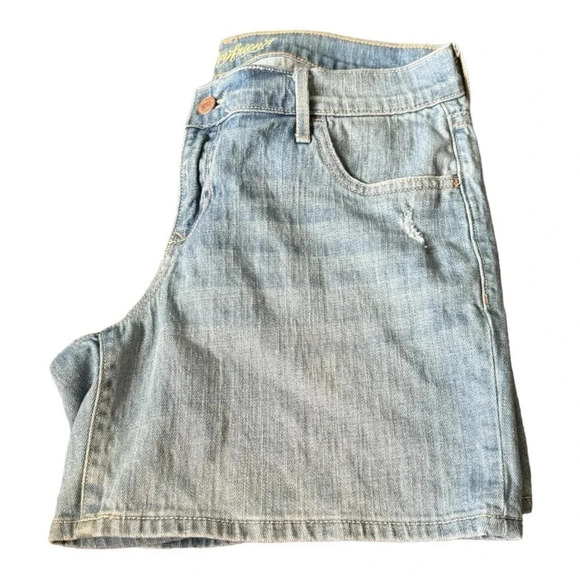 Boyfriend Shorts - Picture 3 of 6